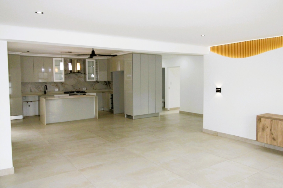 5 Bedroom Property for Sale in Gonubie North Eastern Cape
